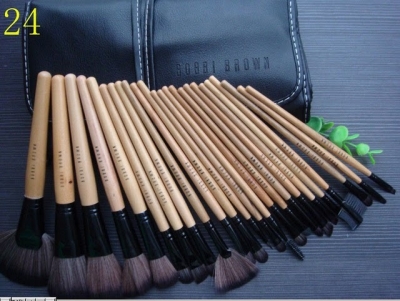 Bobbi Brown Discount 24 Pcs Of Brushes Set